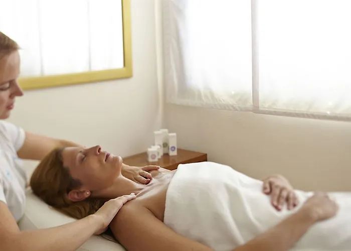 Oceano Health מלון